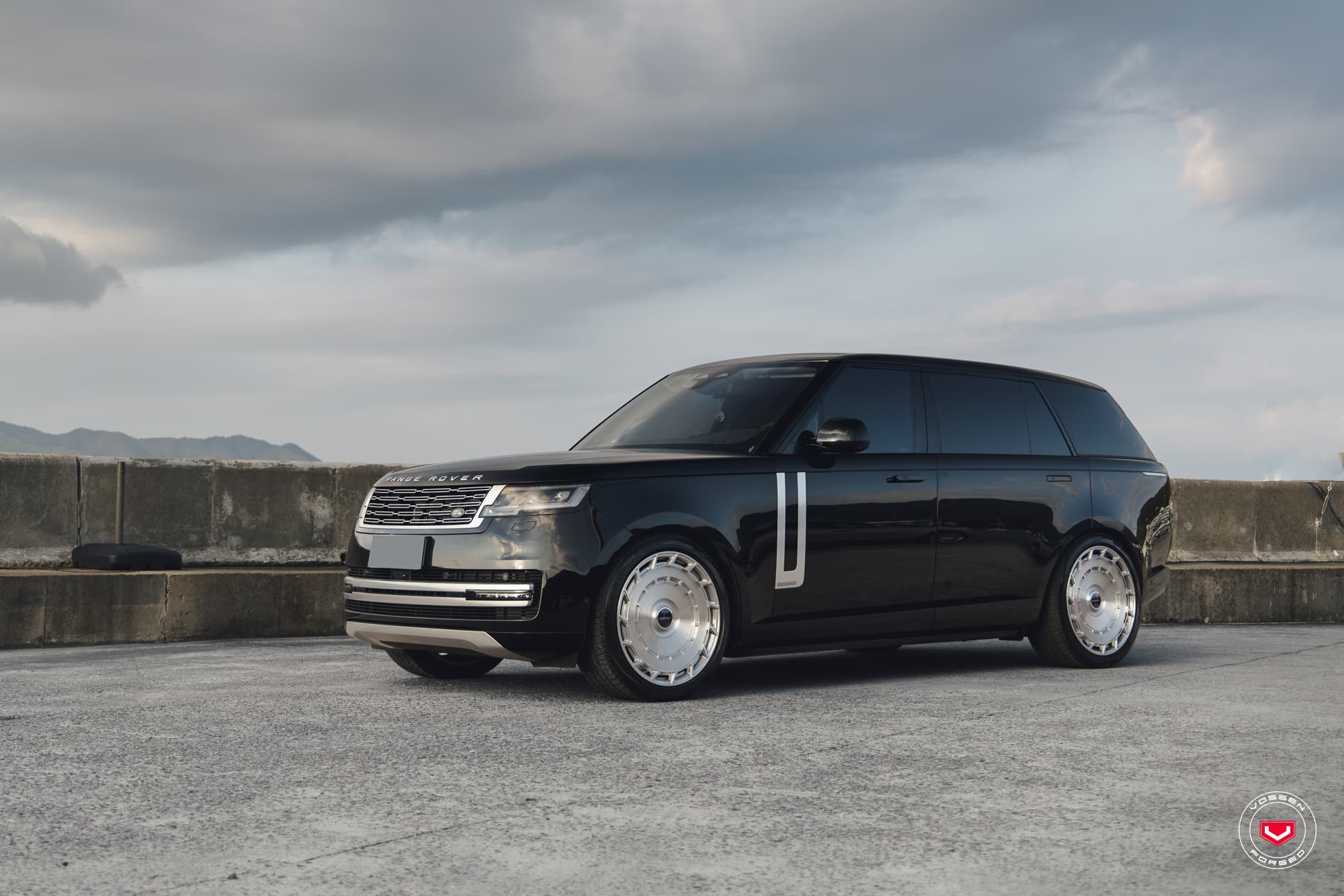 Bộ 04 lazang Vossen cao cấp mẫu LC3-11T lắp Land Rover Range Rover