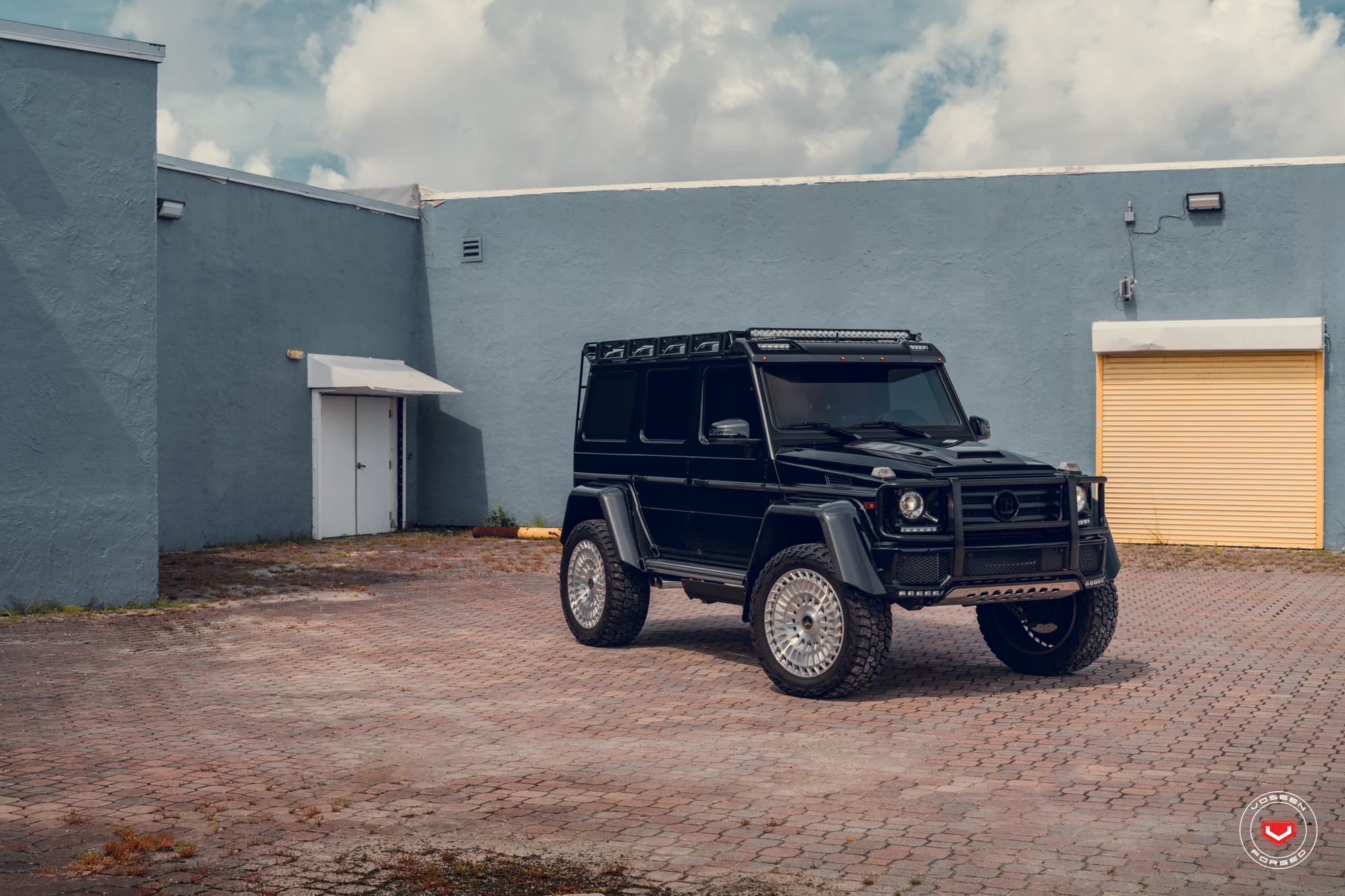 Bộ 04 lazang Vossen cao cấp mẫu LC3-13T lắp Mercedes Benz G-Class