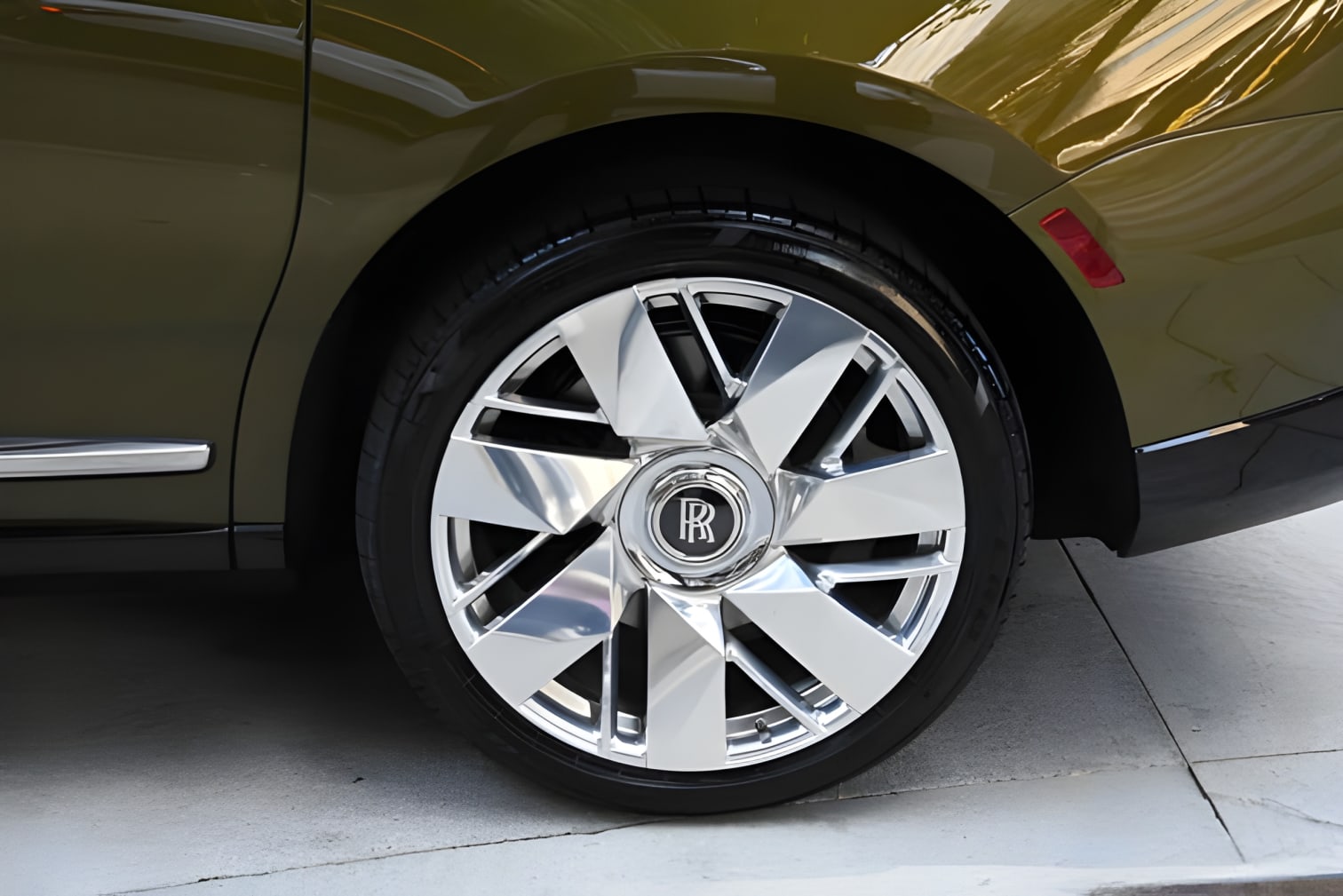 Mâm xe Rolls-Royce Cullinan Series II