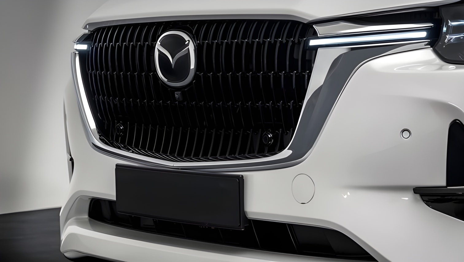 Lưới tản nhiệt Mazda CX-60