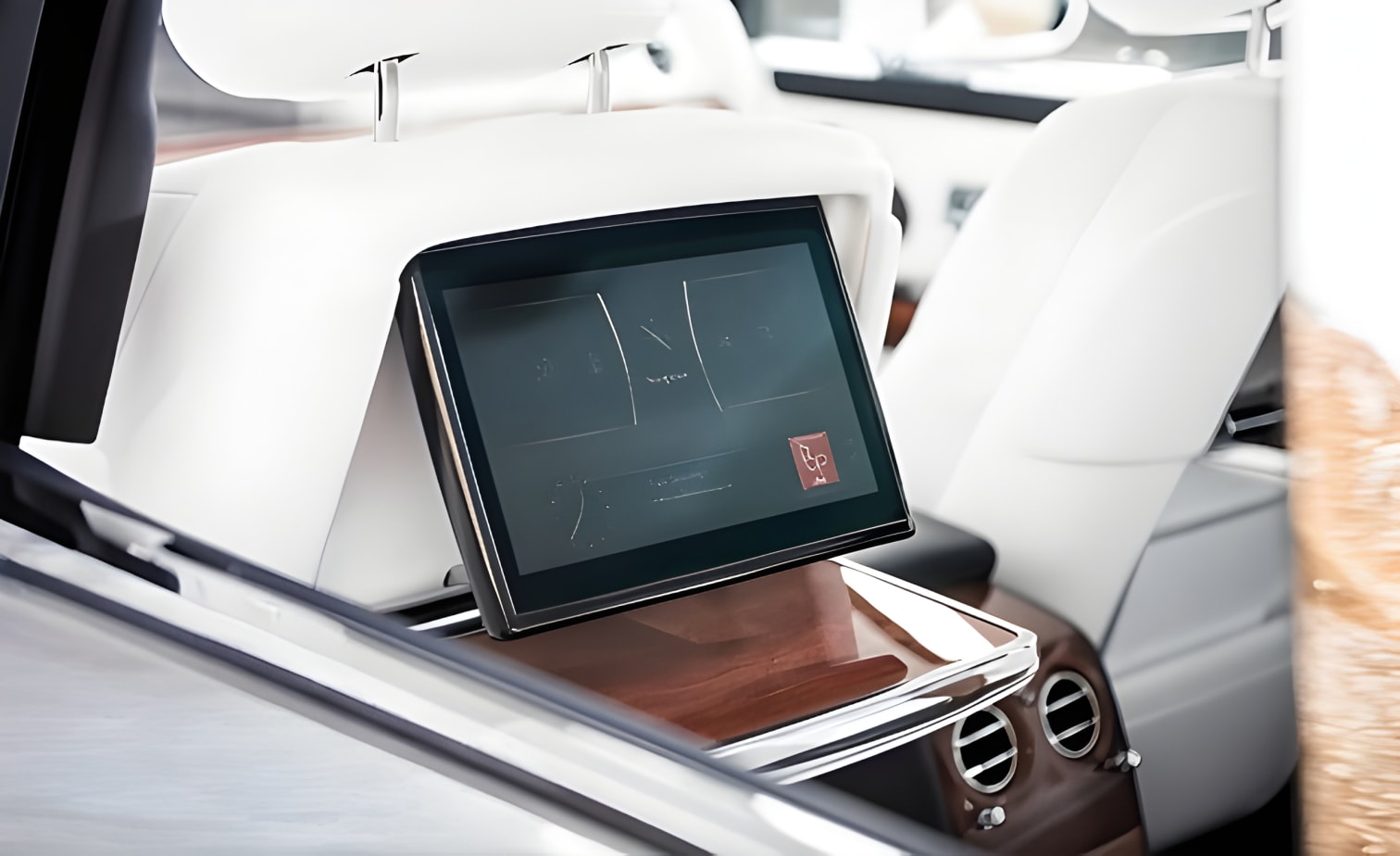 Màn hình ghế sau Rolls-Royce Phantom 8