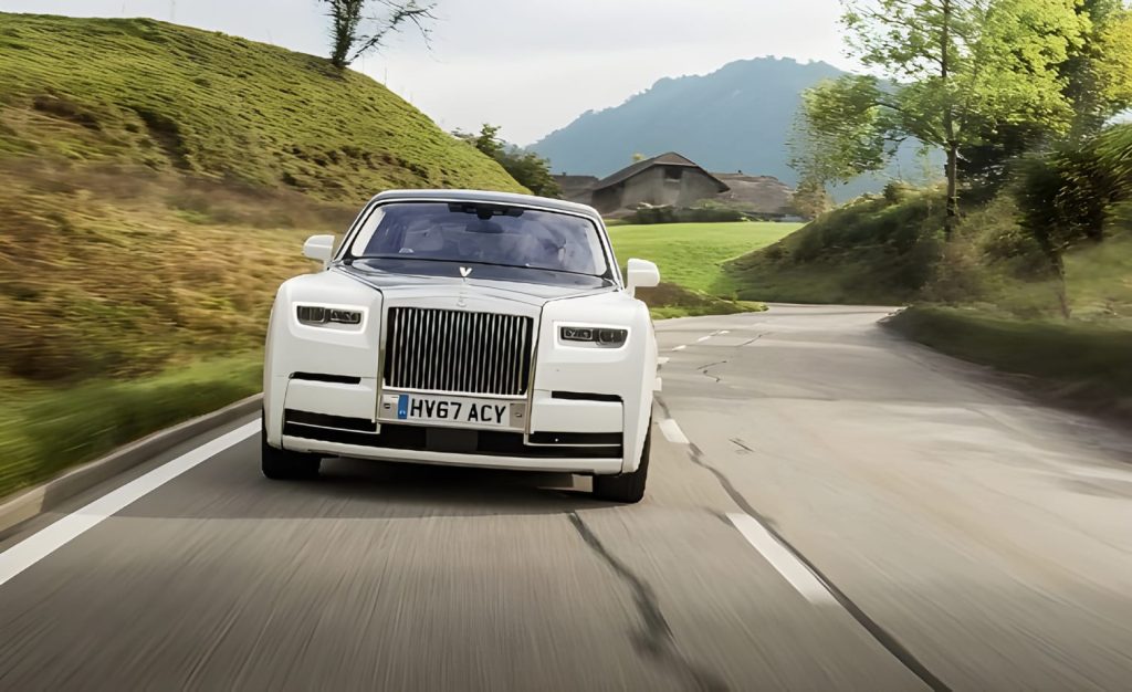 Xe Rolls-Royce Phantom 8 mới nhất toàn cảnh