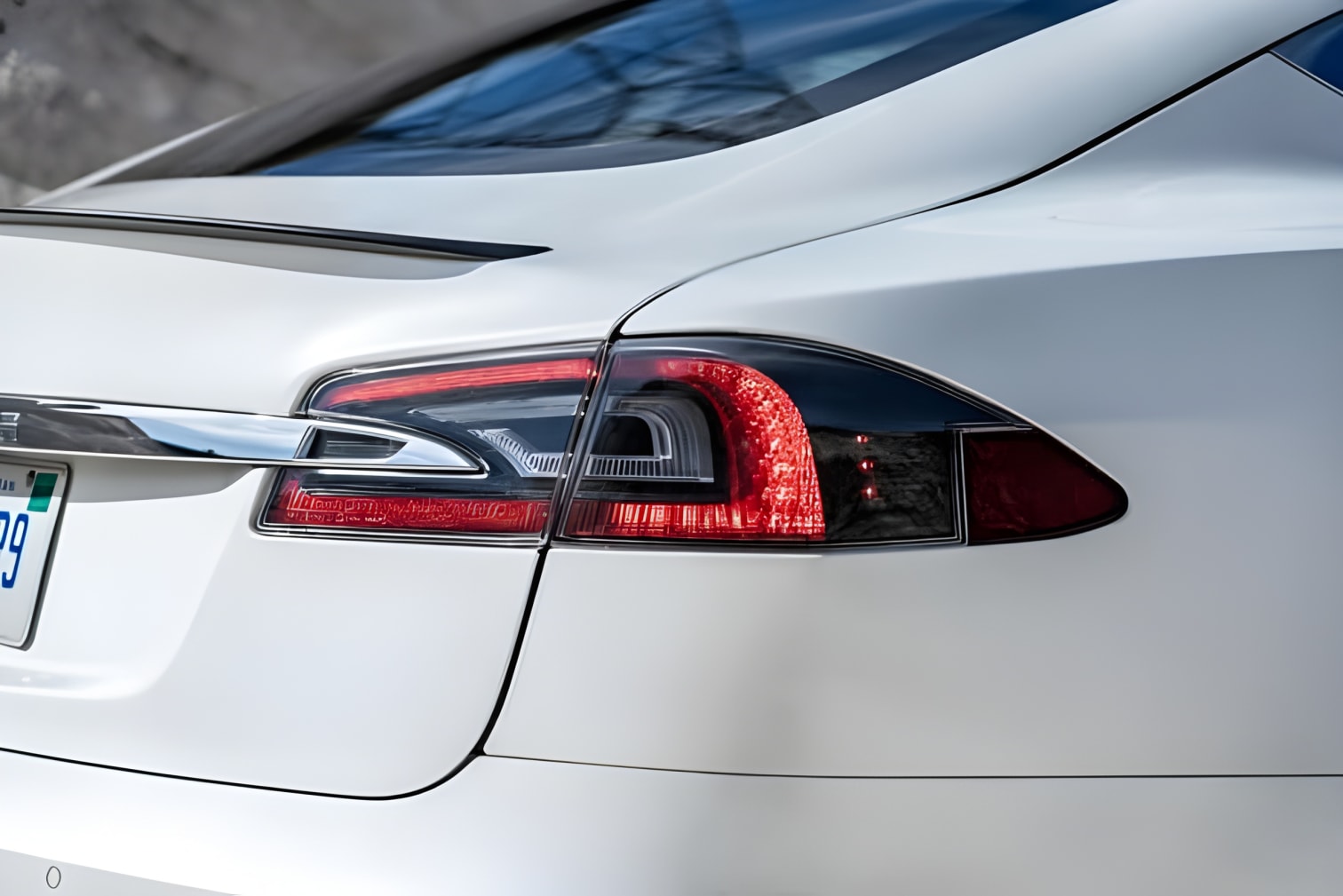 Đèn sau xe Tesla Model S 2025