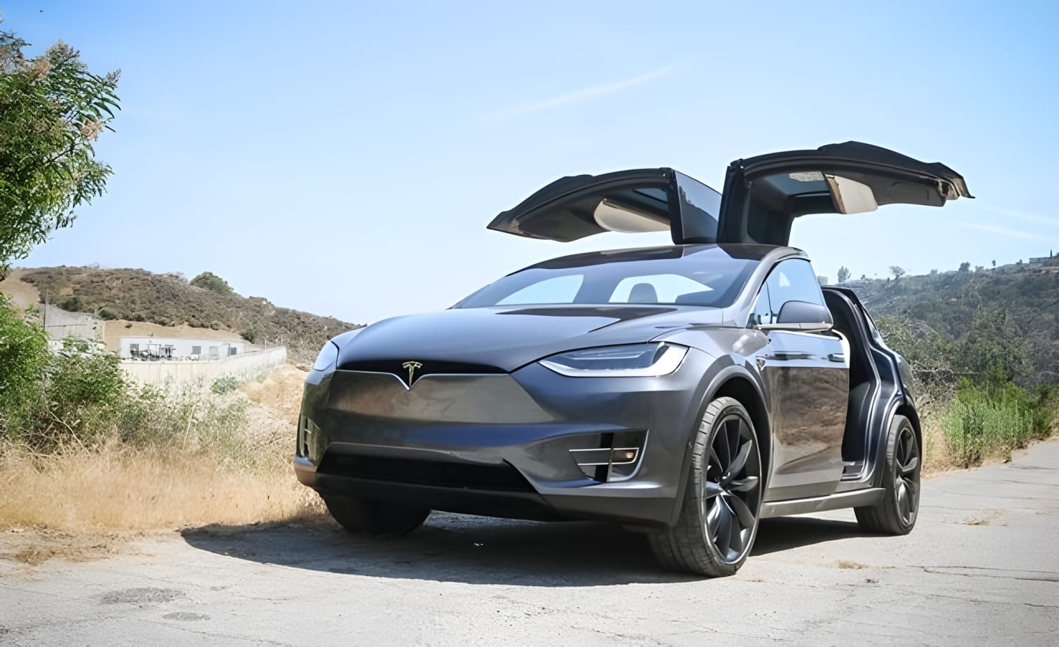 Giá xe Tesla Model X mới nhất tại Việt Nam