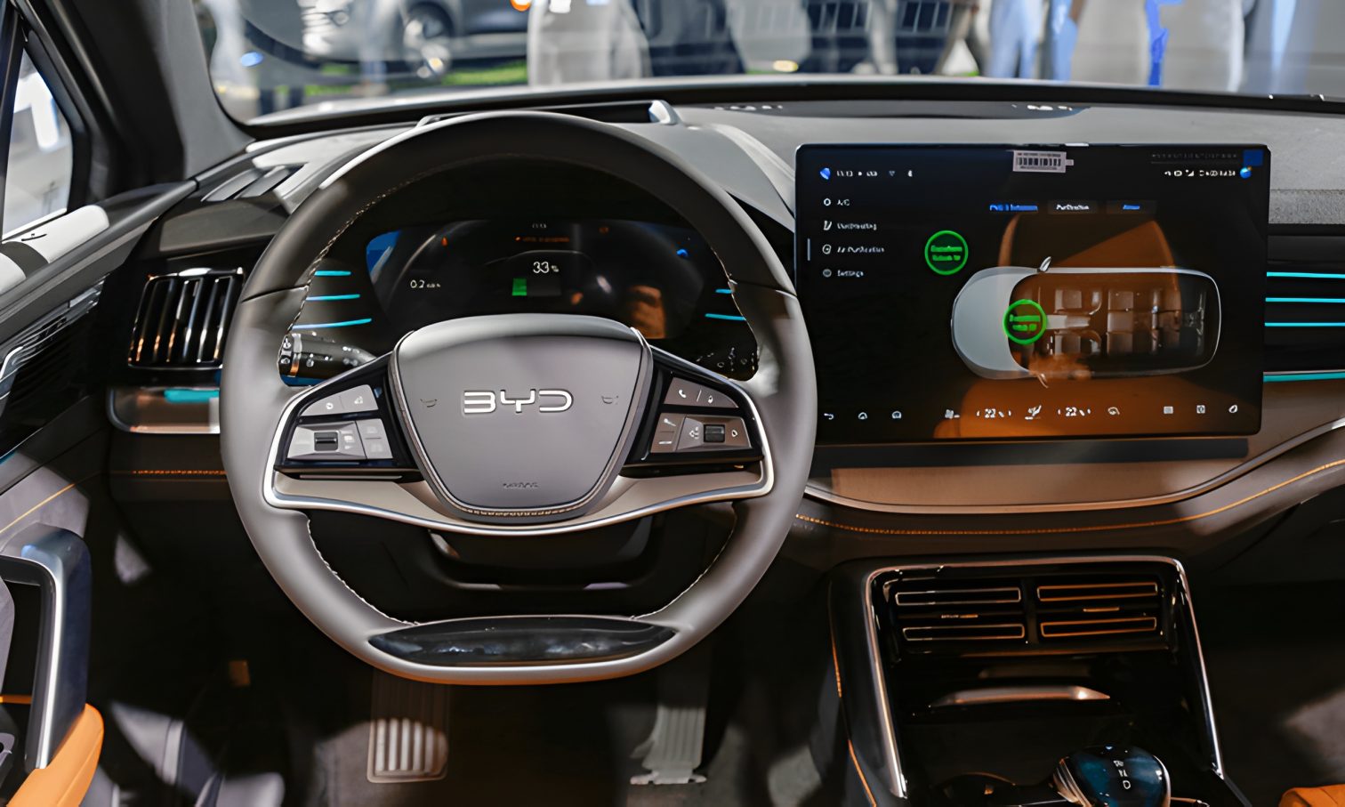 Vô lăng xe BYD Sealion 8 tích hợp nhiều nút điều khiển