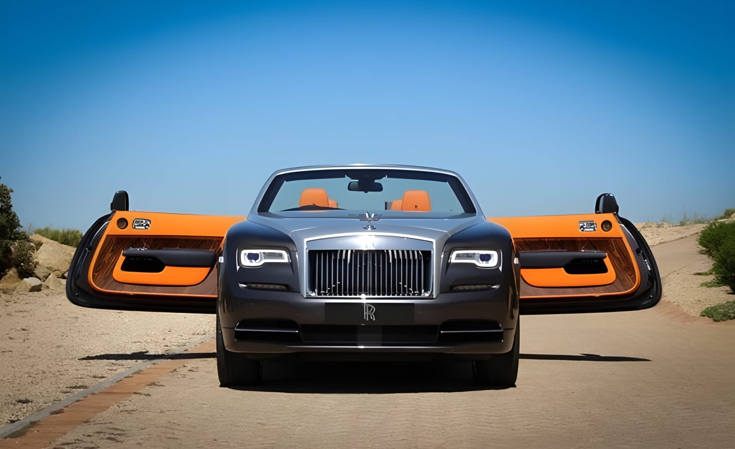 Cánh cửa xe Rolls-Royce Dawn 2020 mở rộng