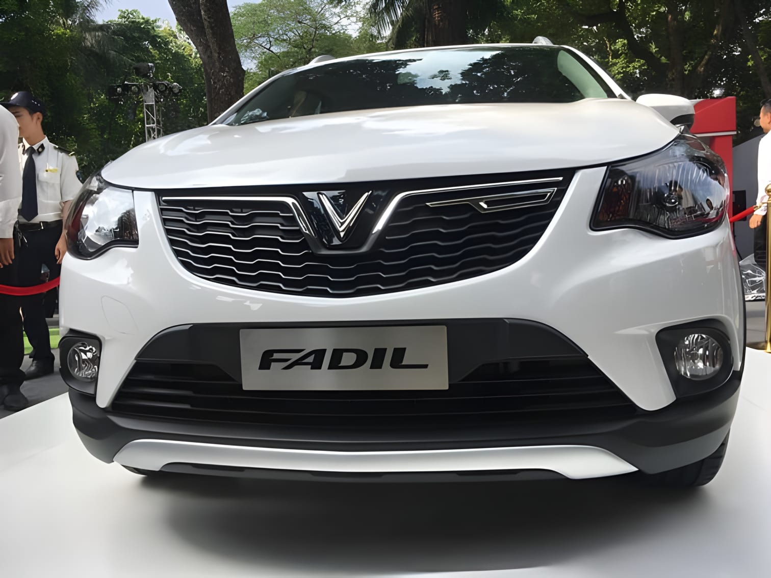 Đầu xe VinFast Fadil góc nhìn phía trước
