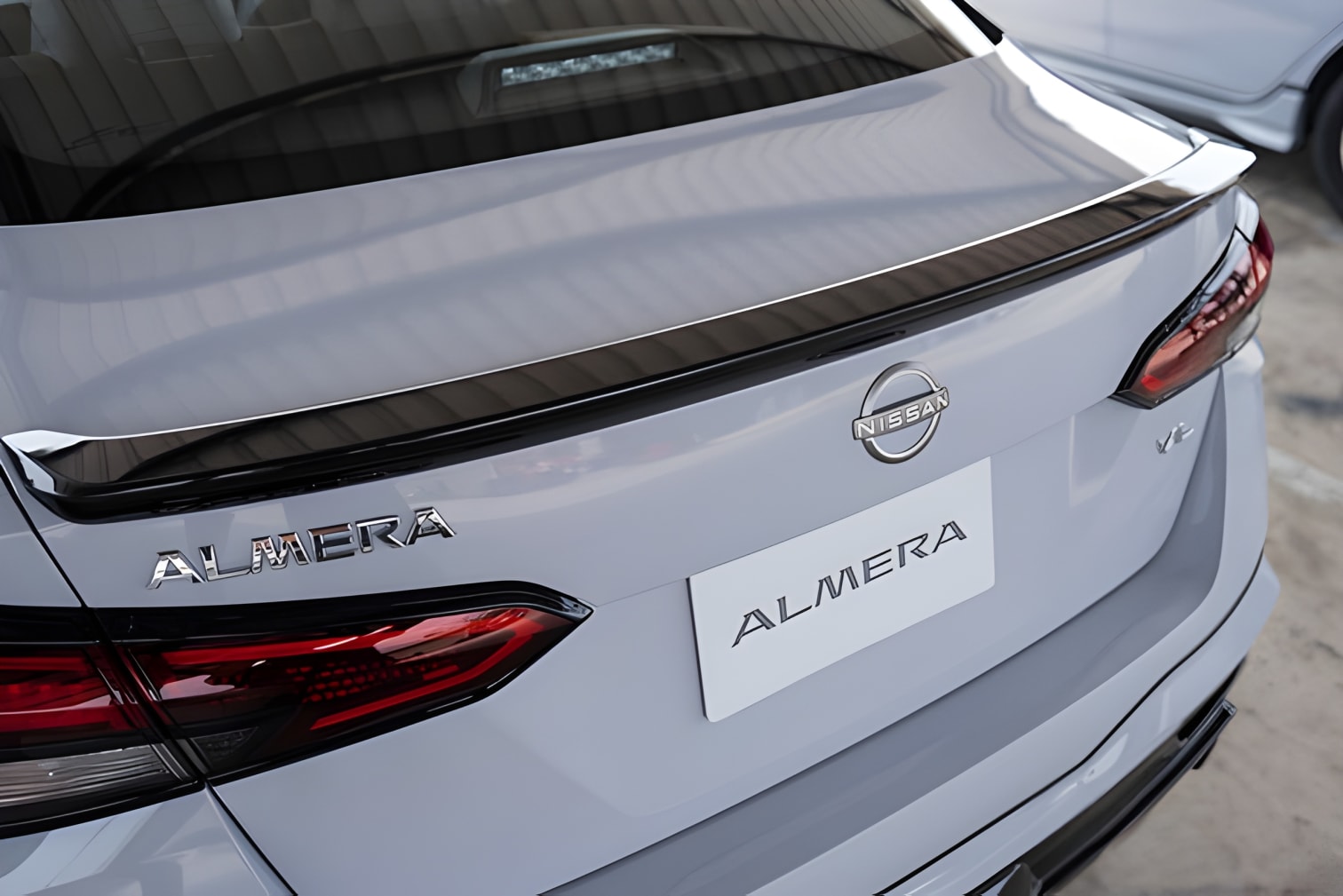 Đuôi gió thể thao Nissan Almera 2025