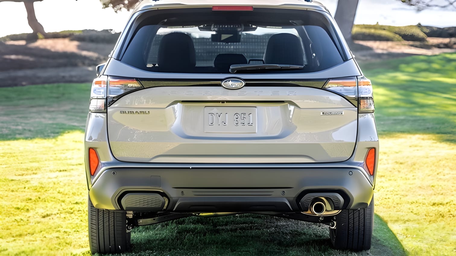 Đuôi xe Subaru Forester 2025 góc sau