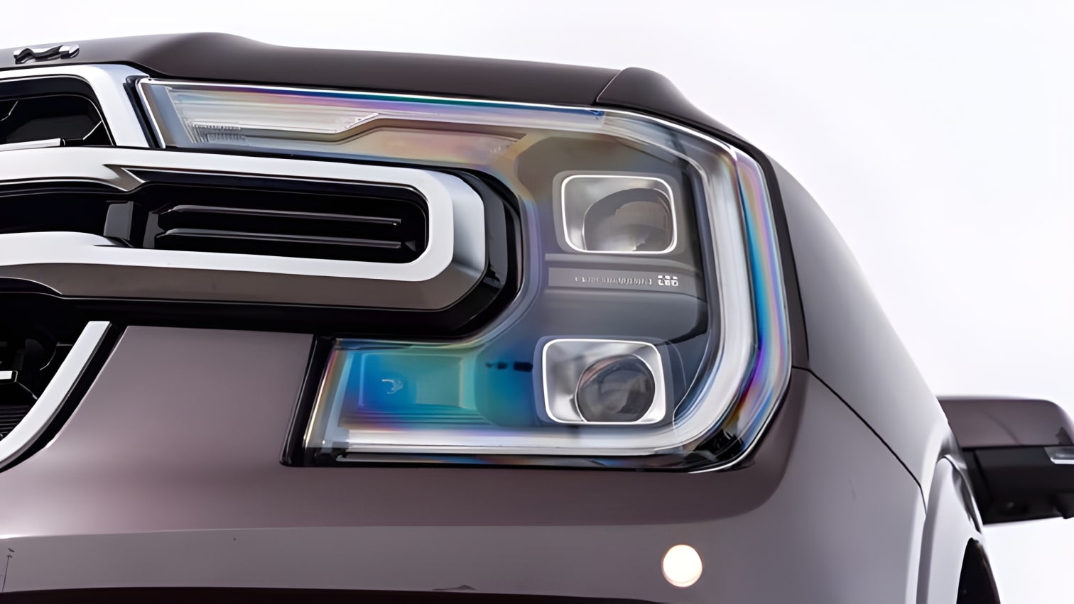 Cụm đèn pha LED Ford Everest Platinum 2024