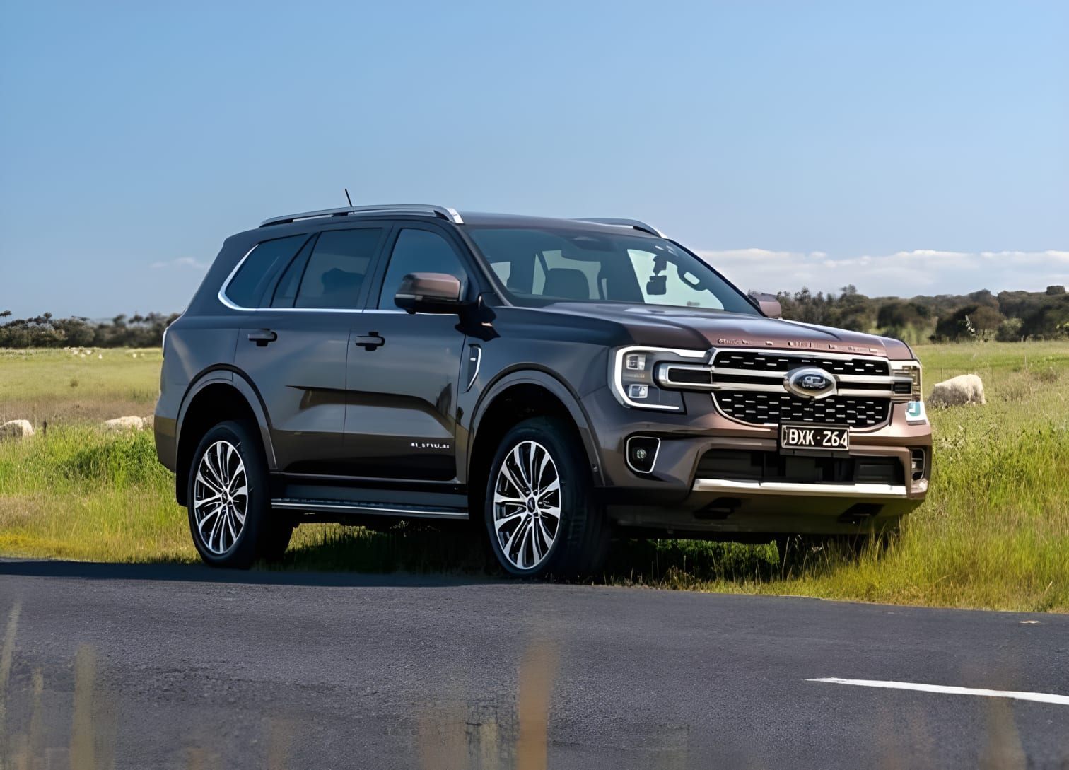 Ford Everest Platinum 2024 giá bán tại Việt Nam