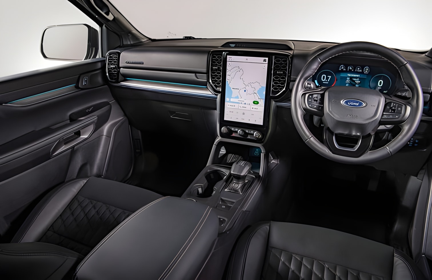 Nội thất Ford Everest Platinum 2024