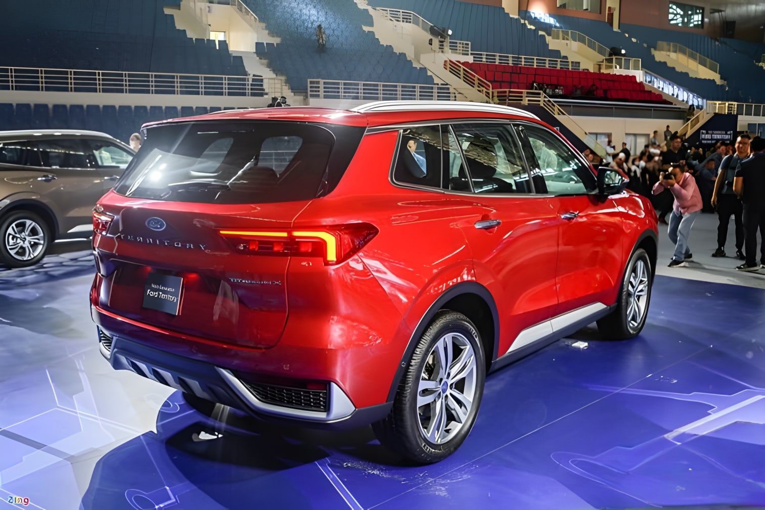 Ford Territory 2025 màu đỏ nổi bật