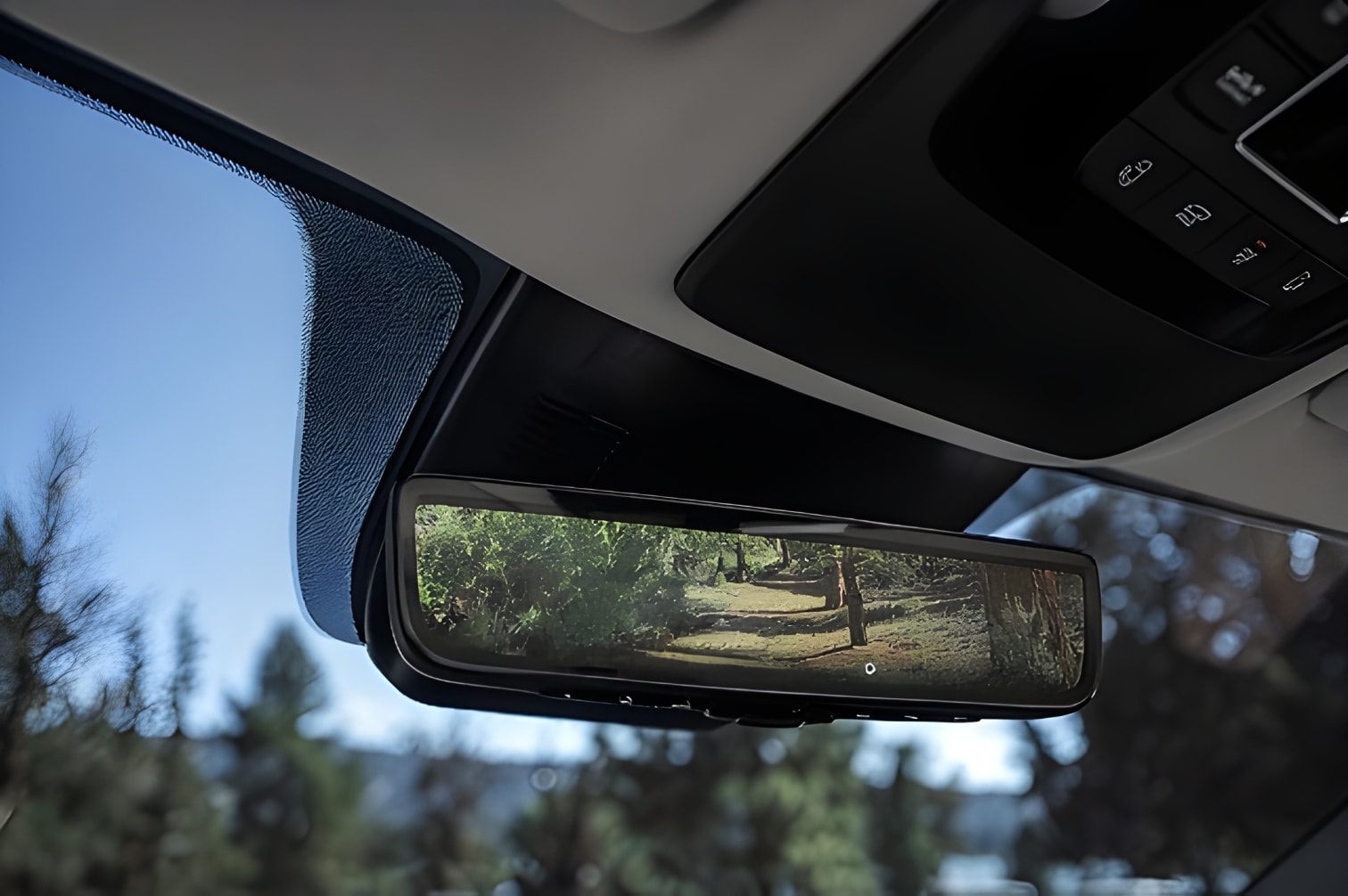 Gương chiếu hậu xe Kia Carnival HEV tích hợp công nghệ
