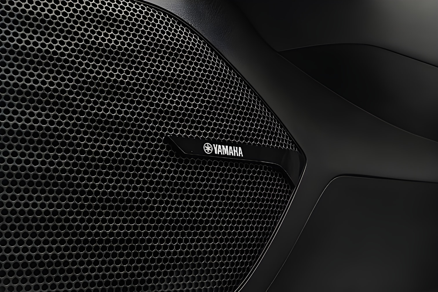 Hệ thống âm thanh Yamaha Premium trên xe