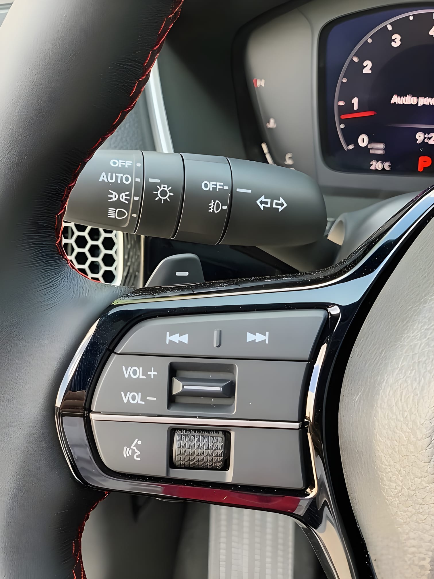 Cơ cấu chỉnh vô lăng Honda Civic 4 hướng tiện lợi