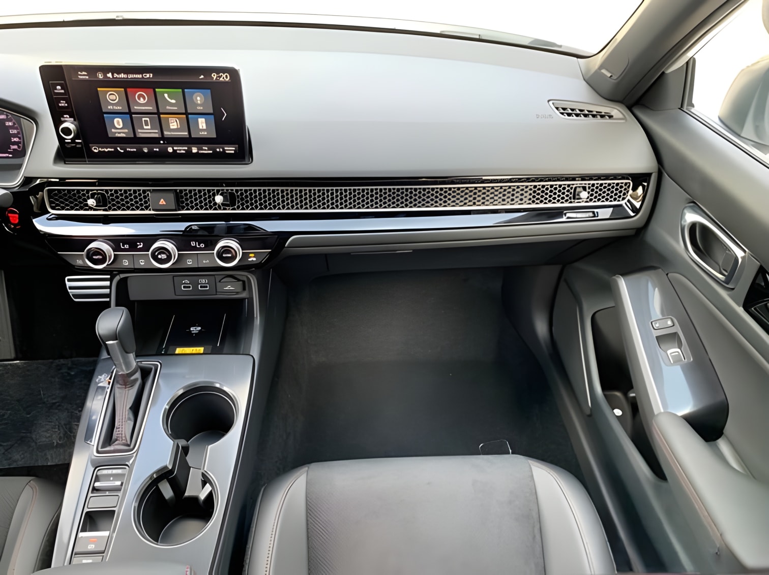 Ghế hành khách trước Honda Civic thoải mái bọc da cao cấp