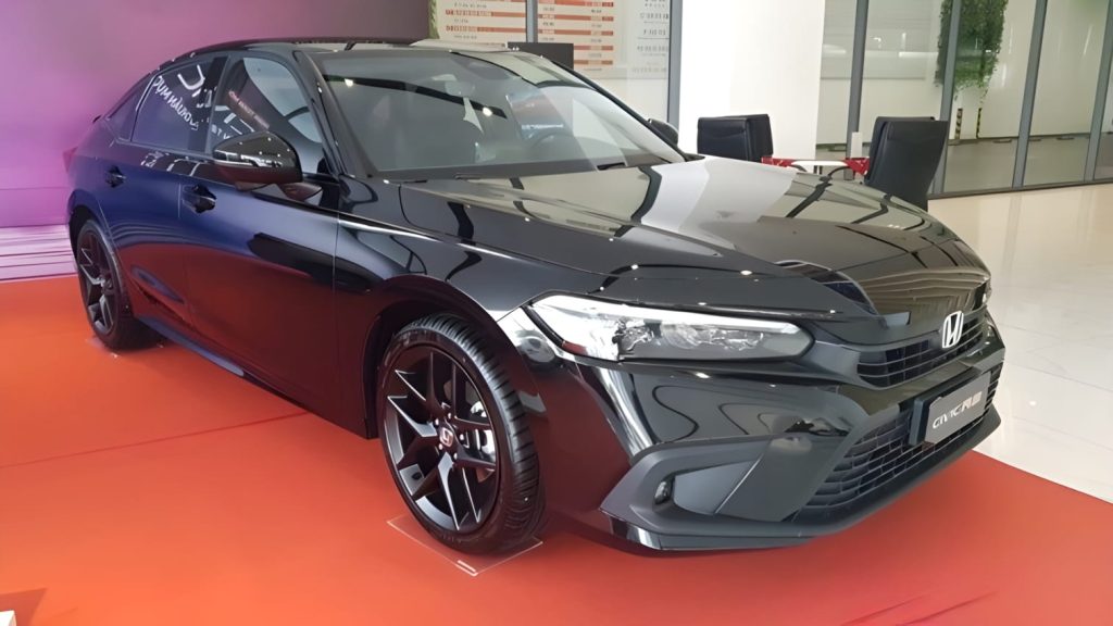 Ngoại thất Honda Civic RS thiết kế thể thao nổi bật