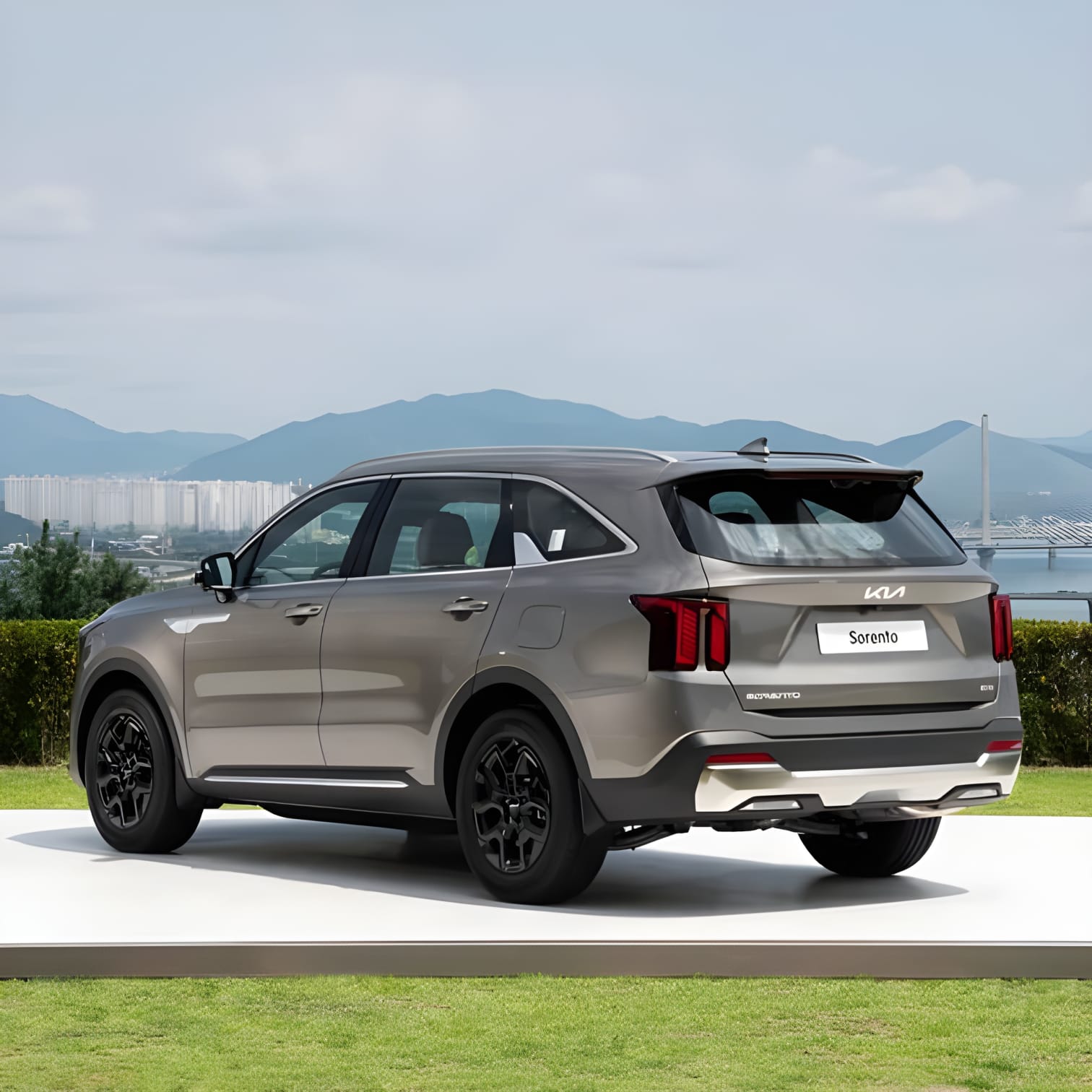 Hông xe Kia Sorento Facelift với bộ la-zăng mới