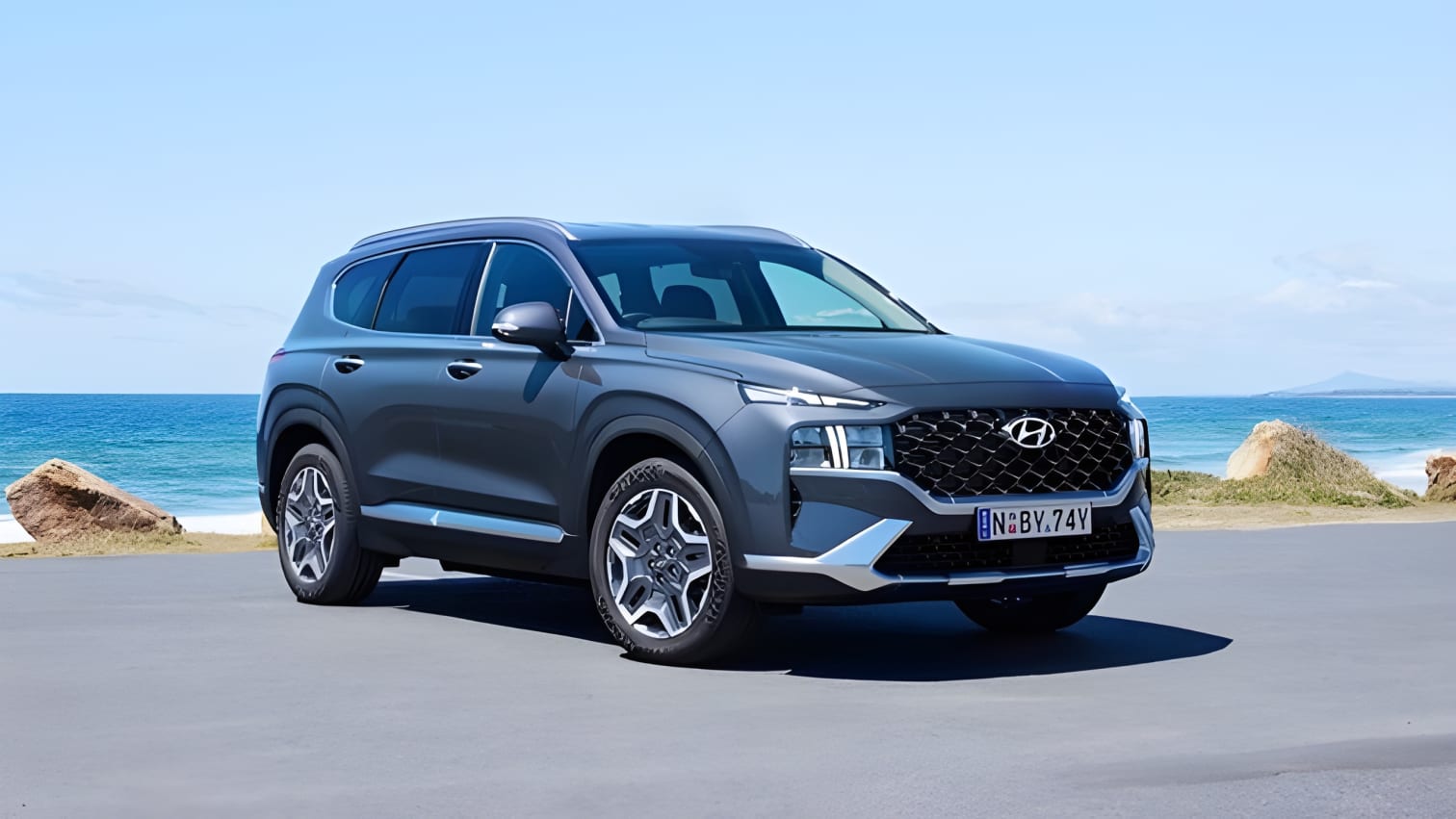Ngoại thất Hyundai Santa Fe Hybrid nhìn tổng thể