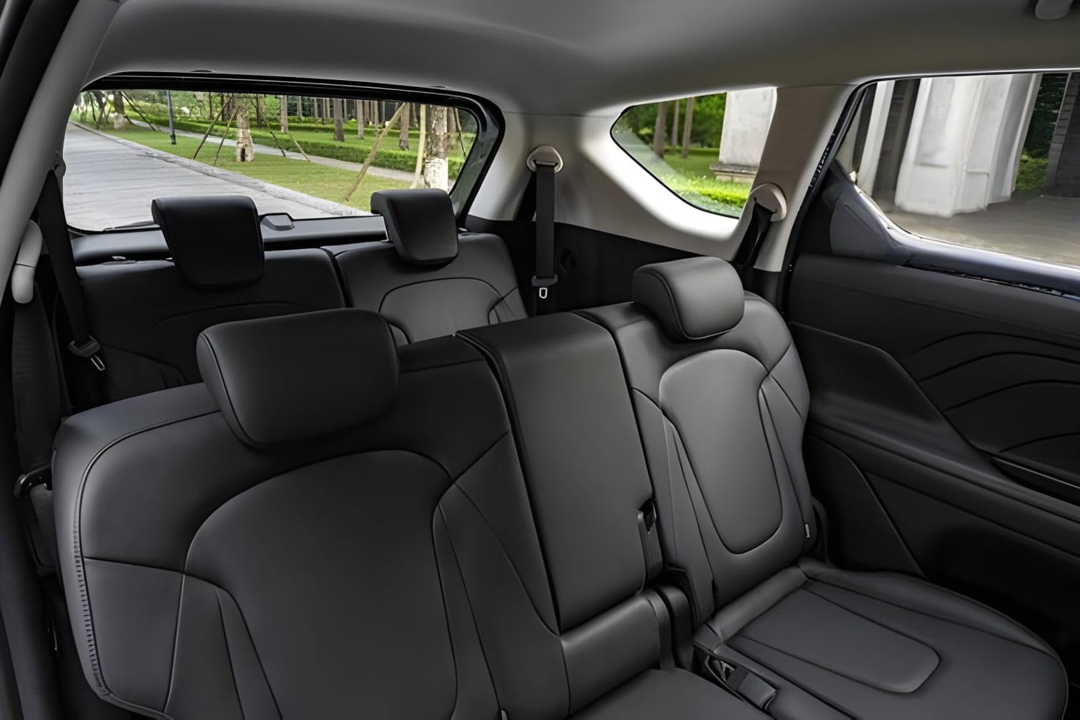 Ghế ngồi Hyundai Stargazer bọc da cao cấp thoải mái