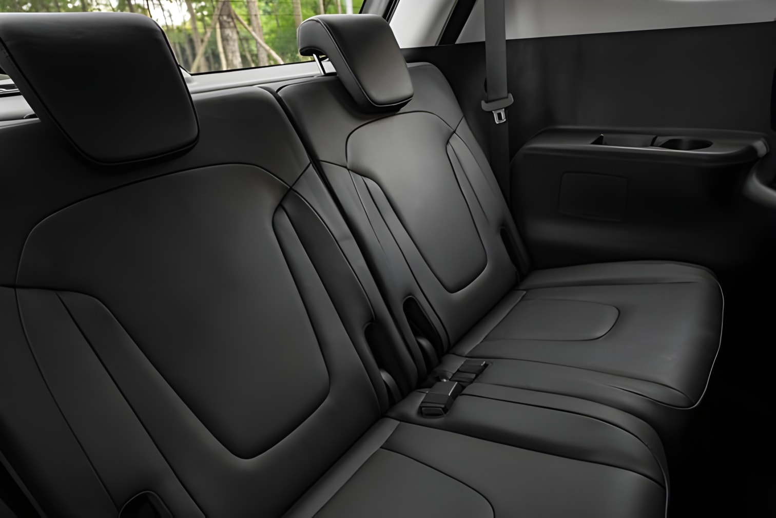 Hàng ghế thứ 3 Hyundai Stargazer gấp gọn linh hoạt