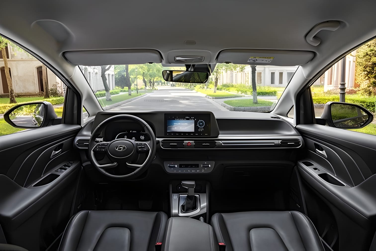 Khoang lái Hyundai Stargazer thiết kế tập trung vào người lái