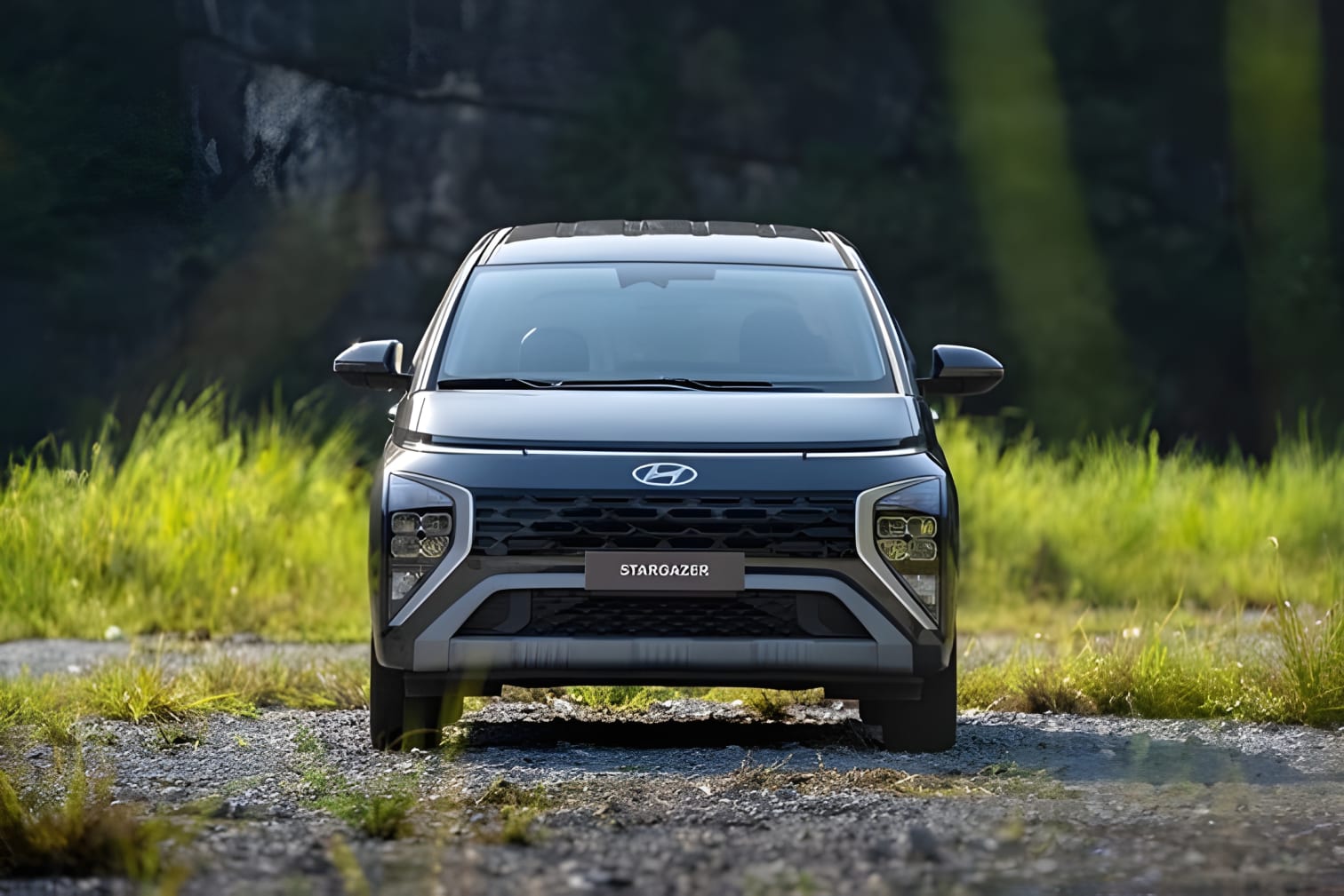 Thiết kế đầu xe Hyundai Stargazer góc nhìn chính diện