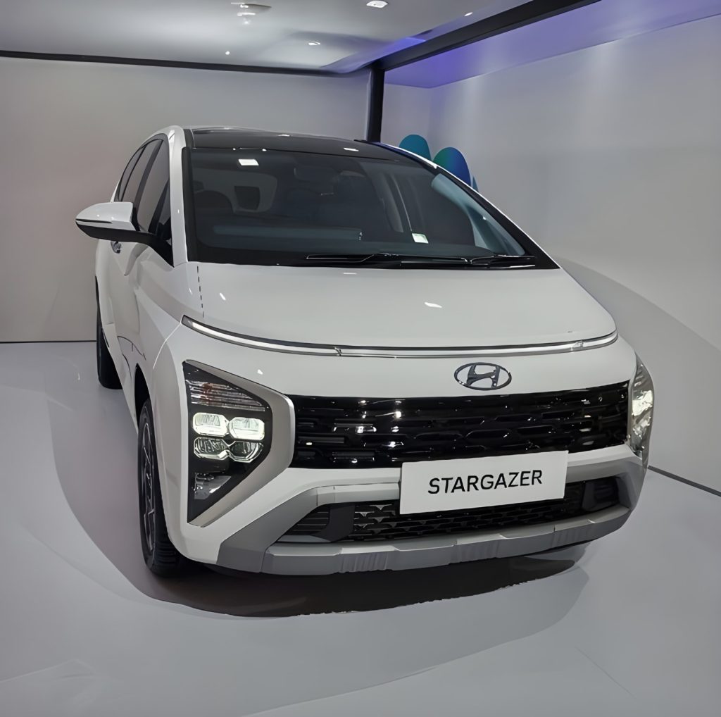 Hyundai Stargazer nhìn tổng thể ngoại thất xe