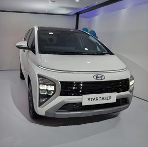Hyundai Stargazer nhìn tổng thể ngoại thất xe
