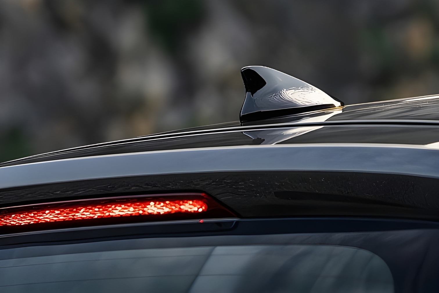 Vây cá mập ăng-ten Hyundai Stargazer thiết kế thể thao