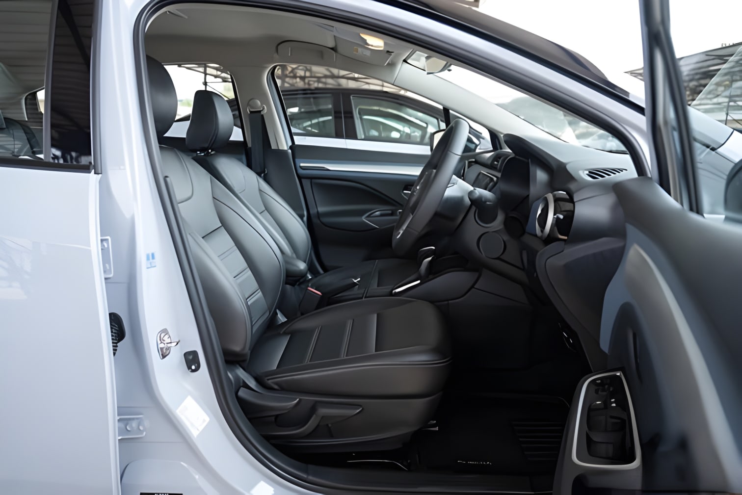 Kháng lái và hệ thống treo Nissan Almera 2025