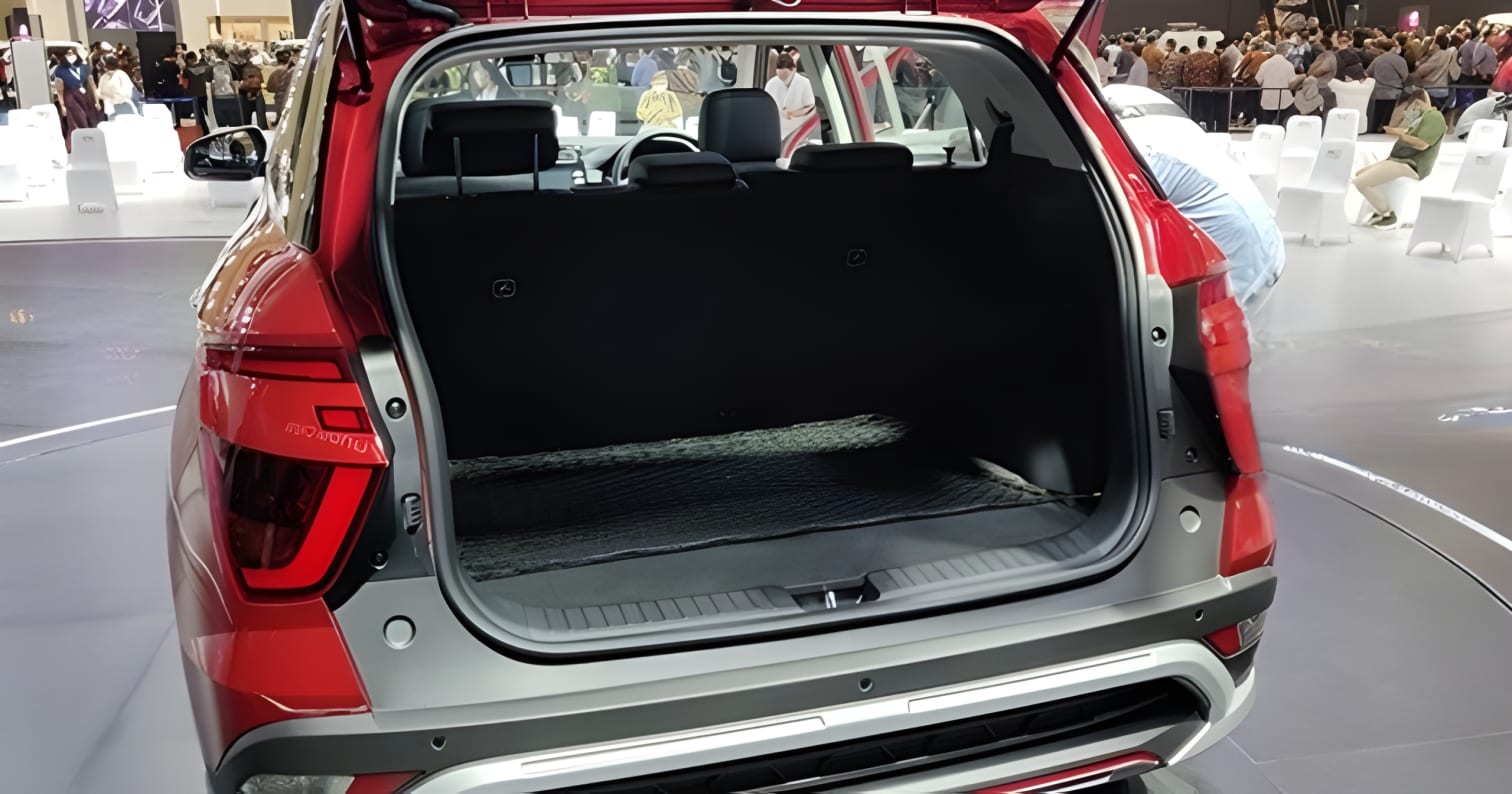 Khoang hành lý Hyundai Creta rộng rãi đủ sức chứa
