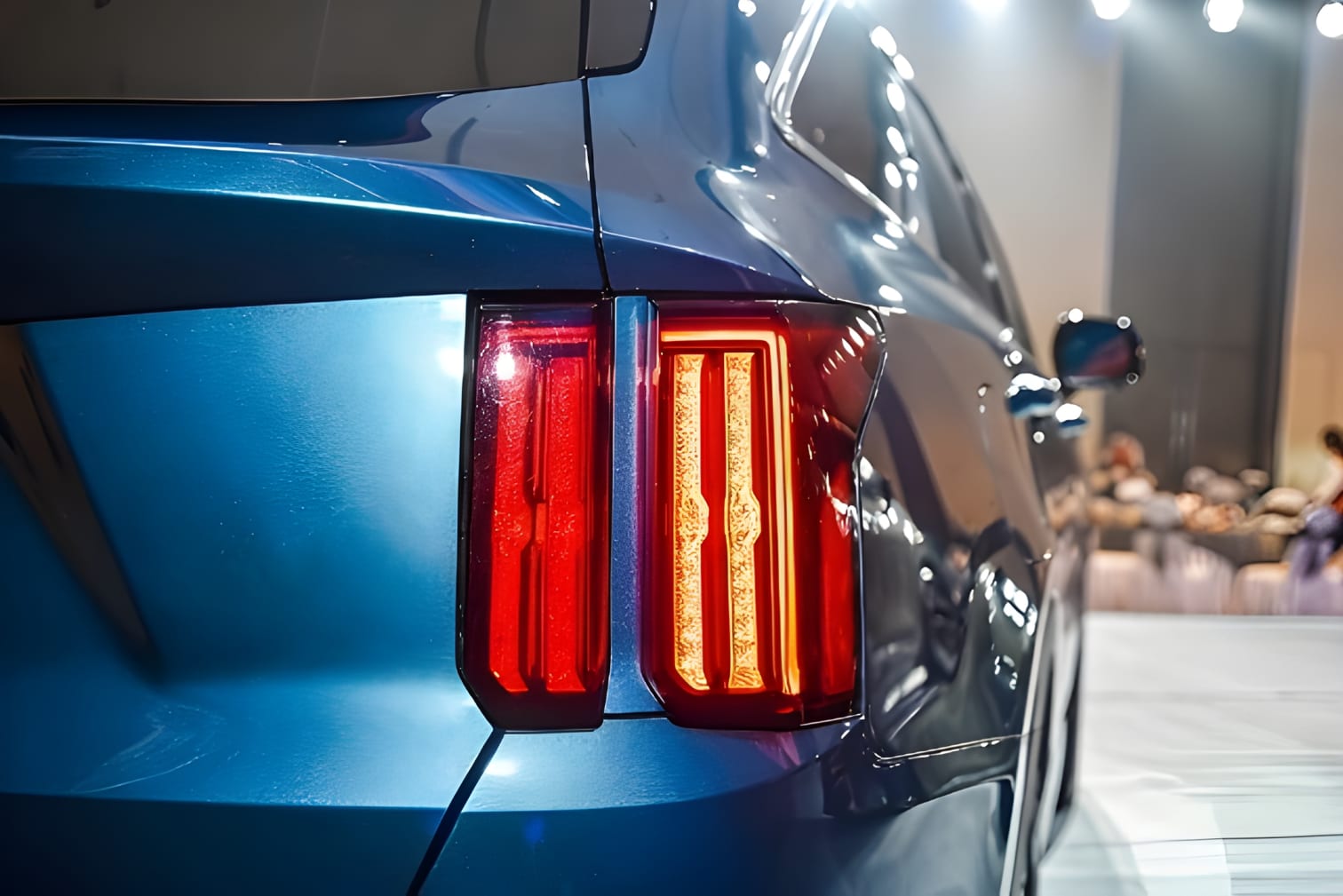 Đèn hậu LED Kia Sorento Hybrid thiết kế nối liền