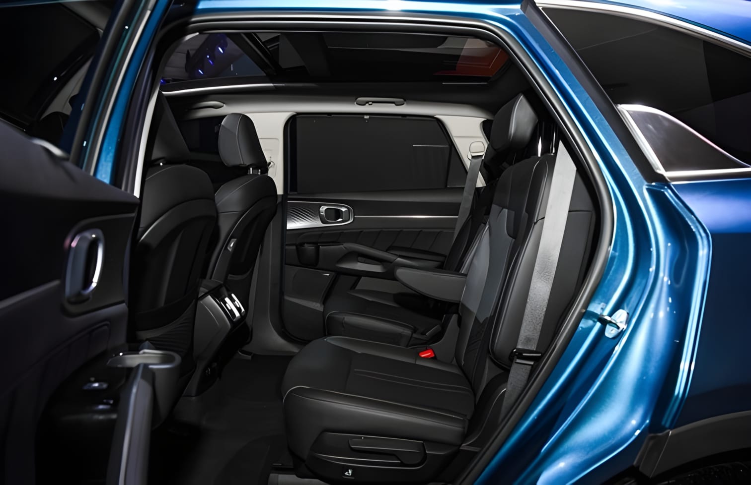 Khoang hành khách Kia Sorento Hybrid rộng rãi thoải mái