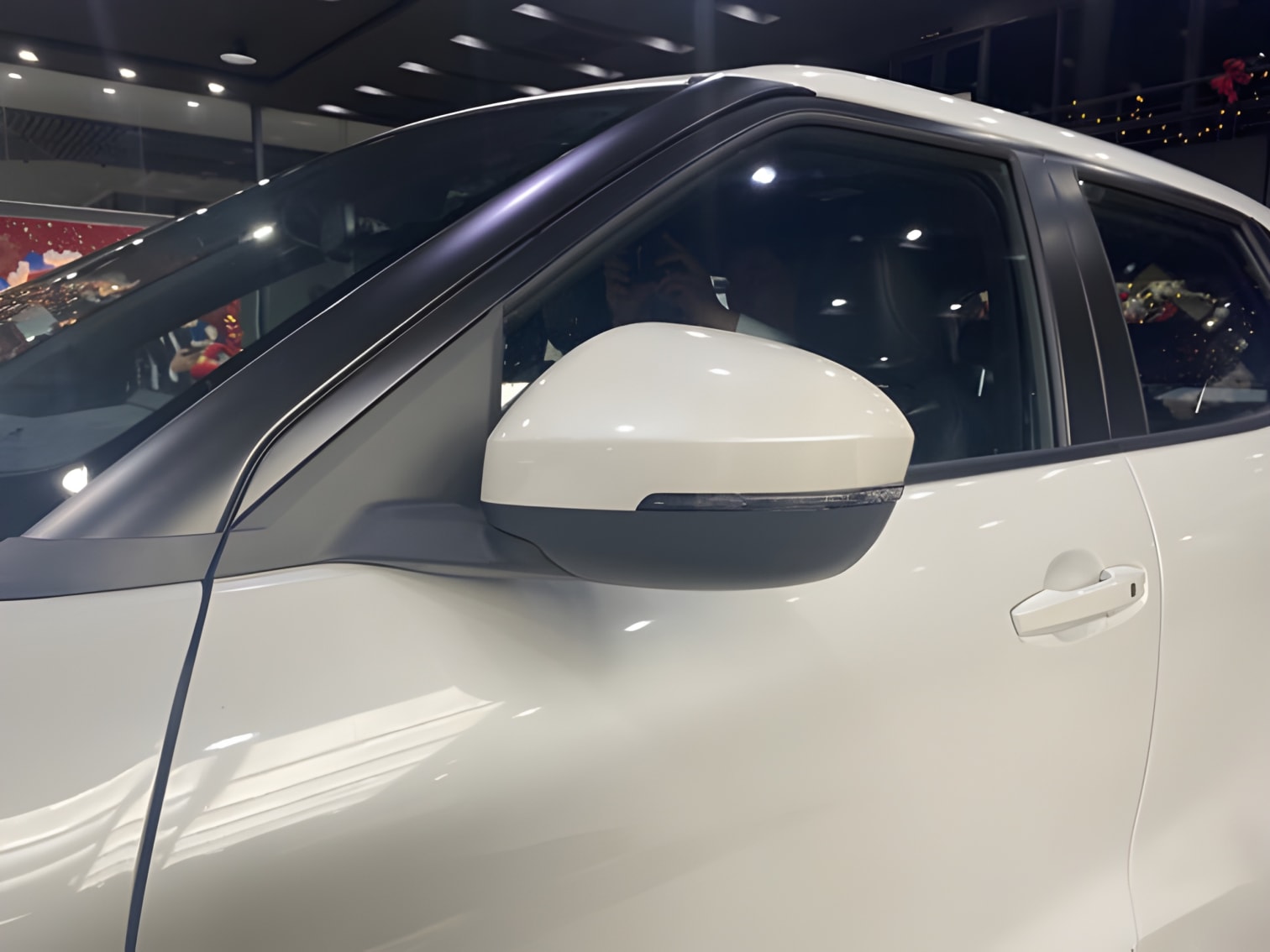 Gương chiếu hậu Mitsubishi XForce