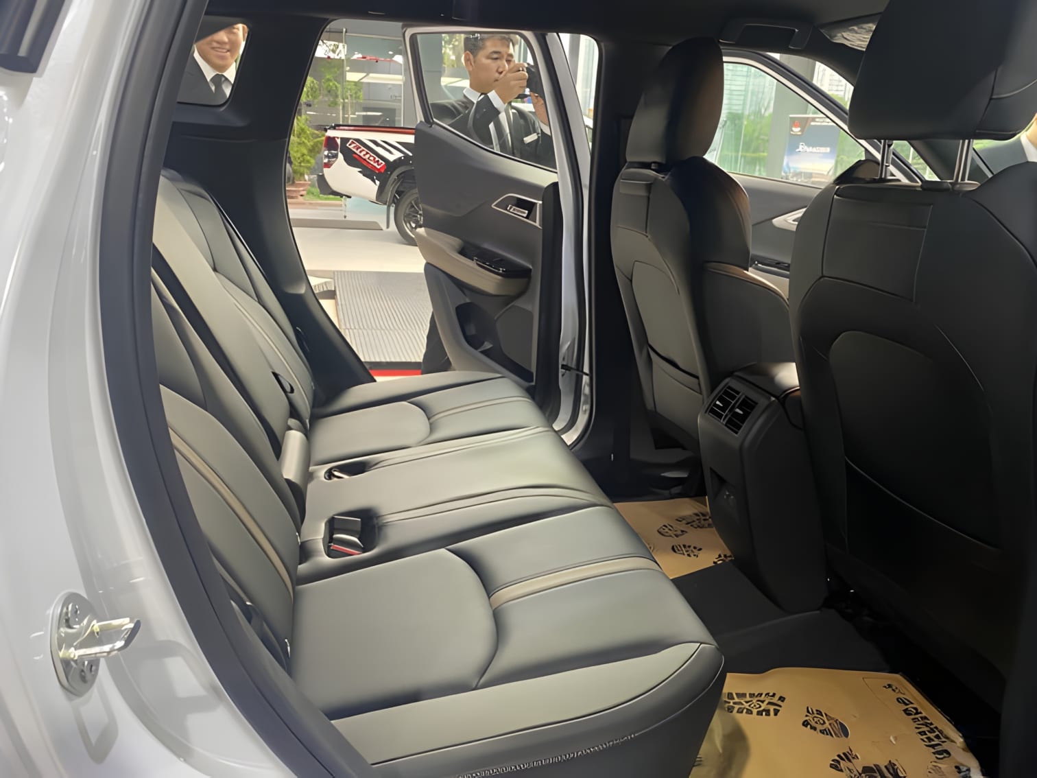 Khoang hành khách Mitsubishi XForce