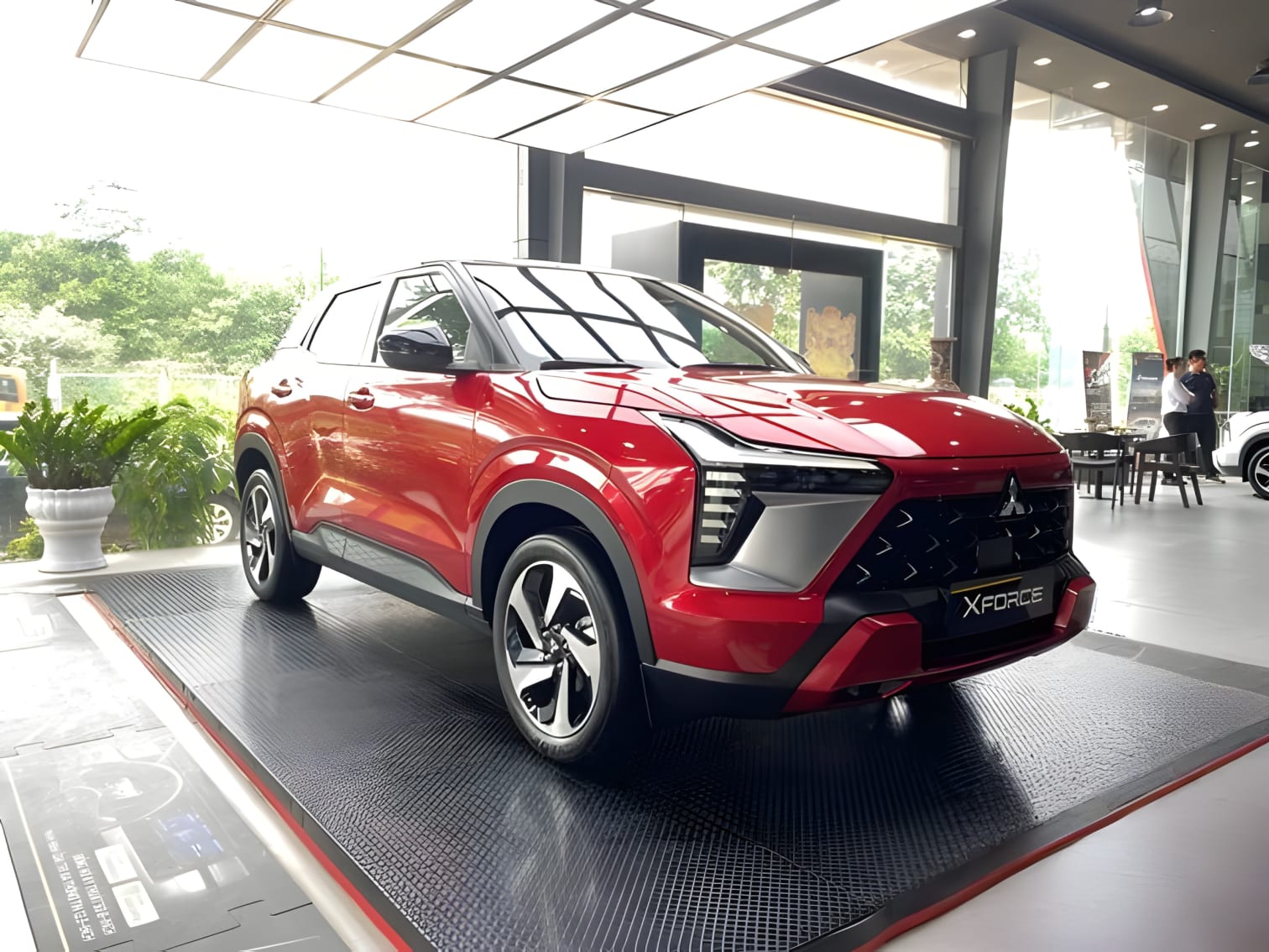 Giá bán Mitsubishi Xforce Ultimate mới nhất