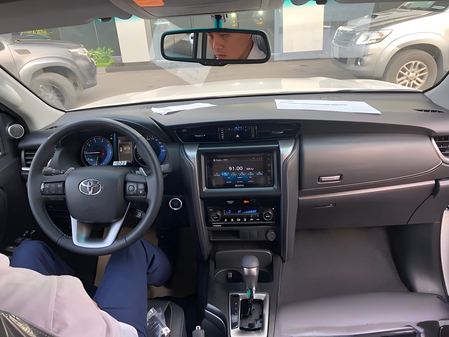 Nội thất Toyota Fortuner hiện đại và sang trọng
