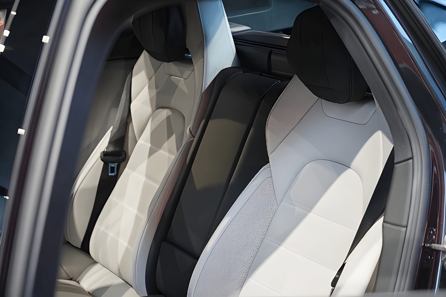 Khoang hành khách Porsche Panamera thế hệ mới