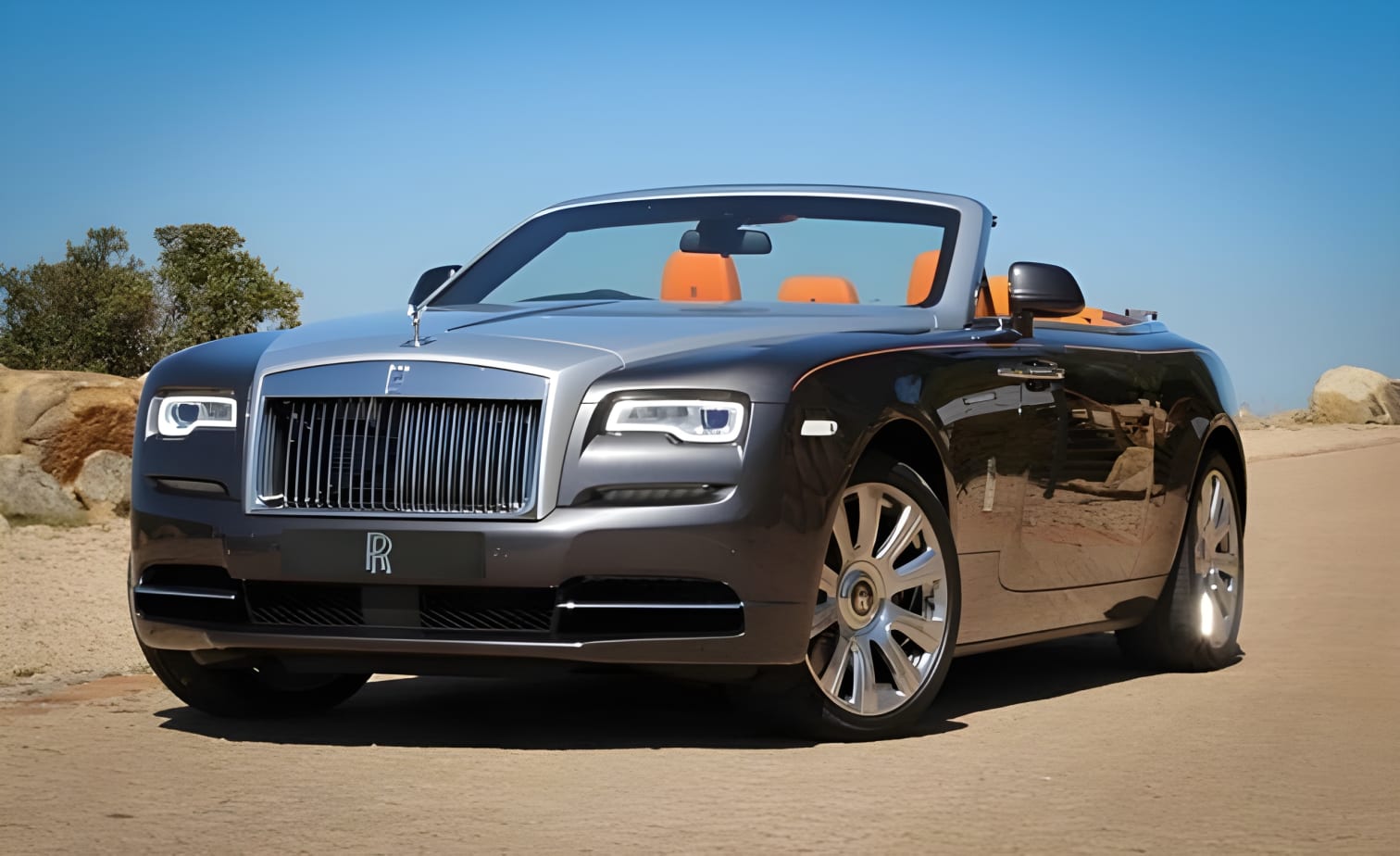 Điểm khác biệt nổi bật của xe Rolls-Royce Dawn
