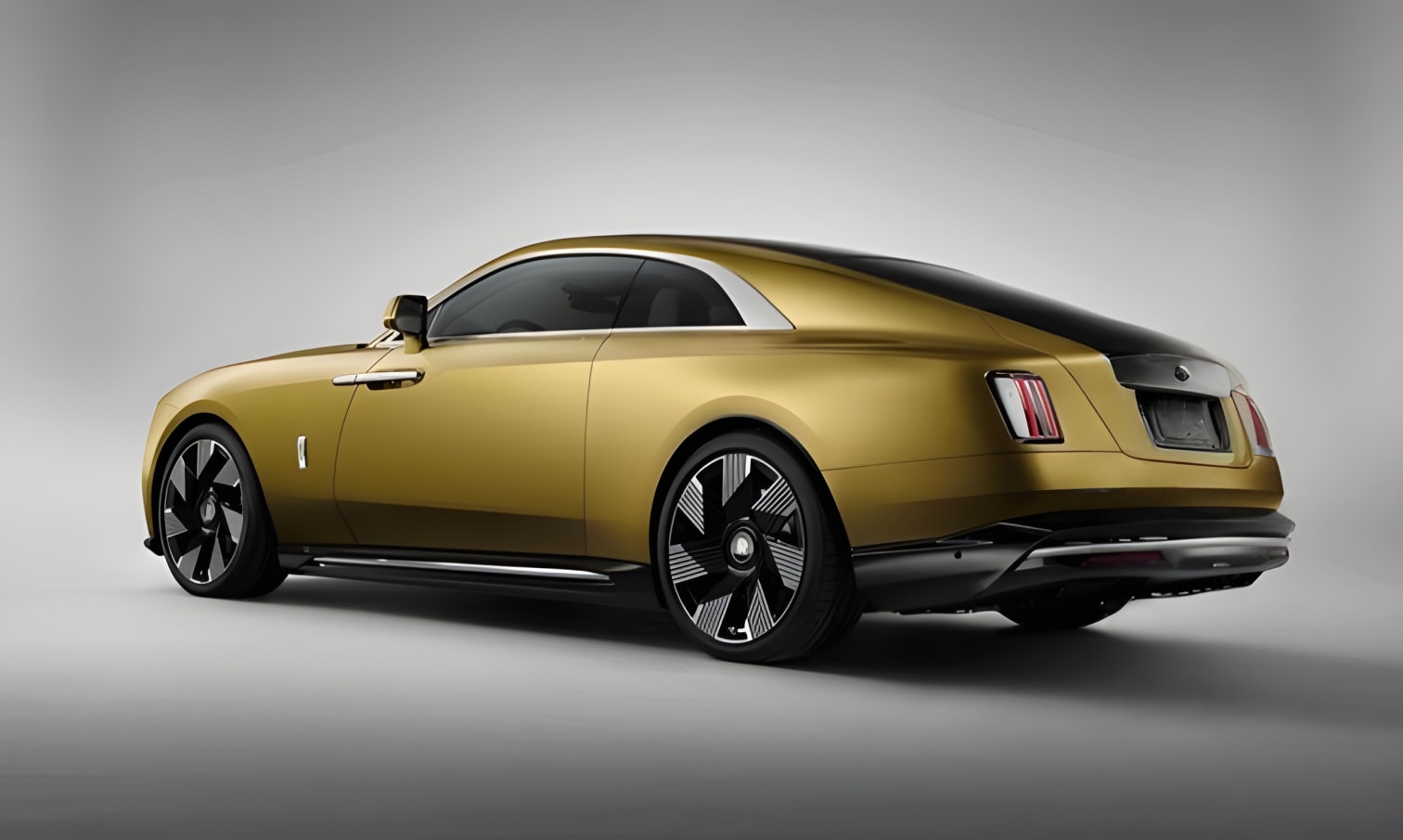 Hông xe Rolls-Royce Spectre góc nghiêng