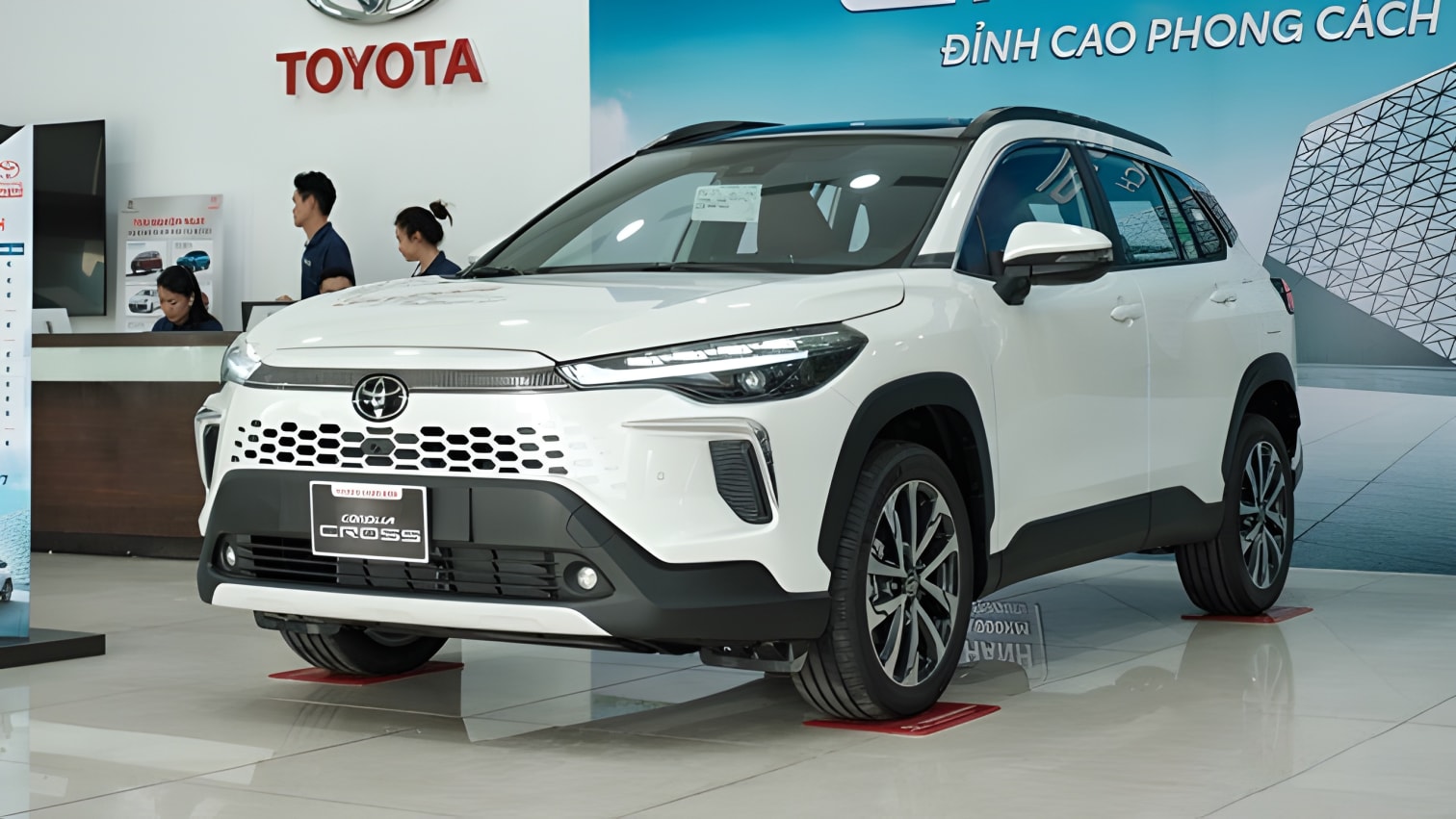 Giá xe Toyota Corolla Cross mới nhất tại Việt Nam