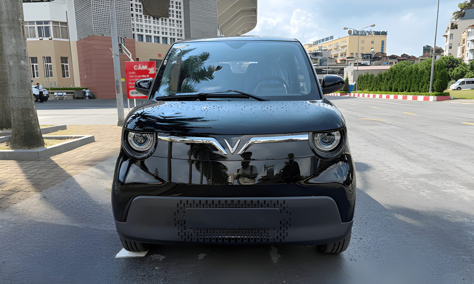 Đầu xe VinFast Minio Green góc nhìn trước