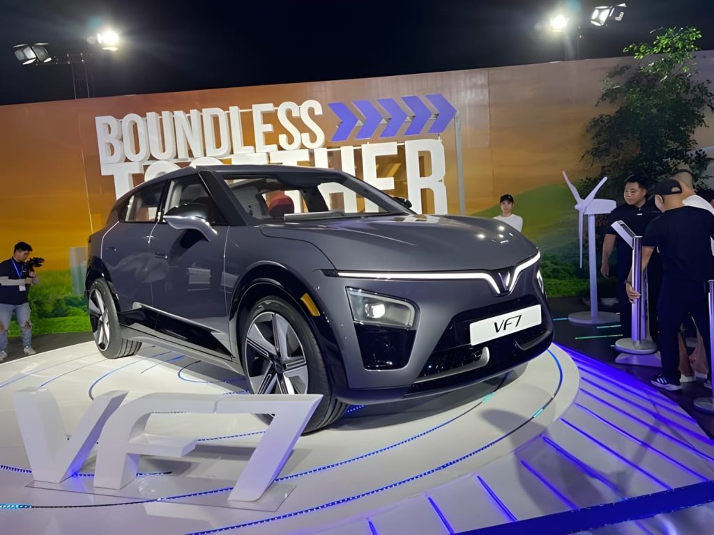 Tổng quan xe điện VinFast VF7 SUV cỡ trung
