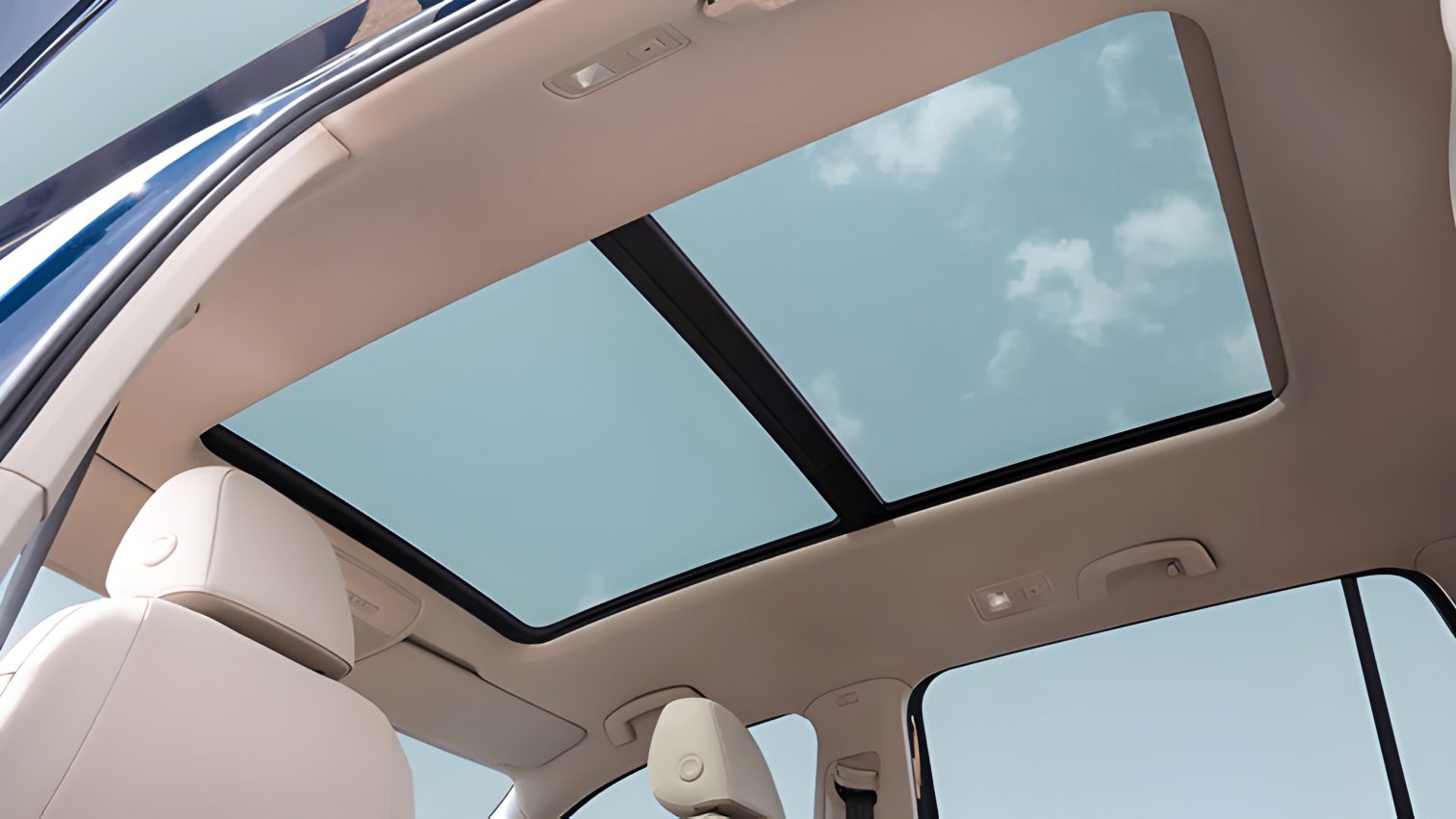Cửa sổ trời Panorama Volkswagen Teramont