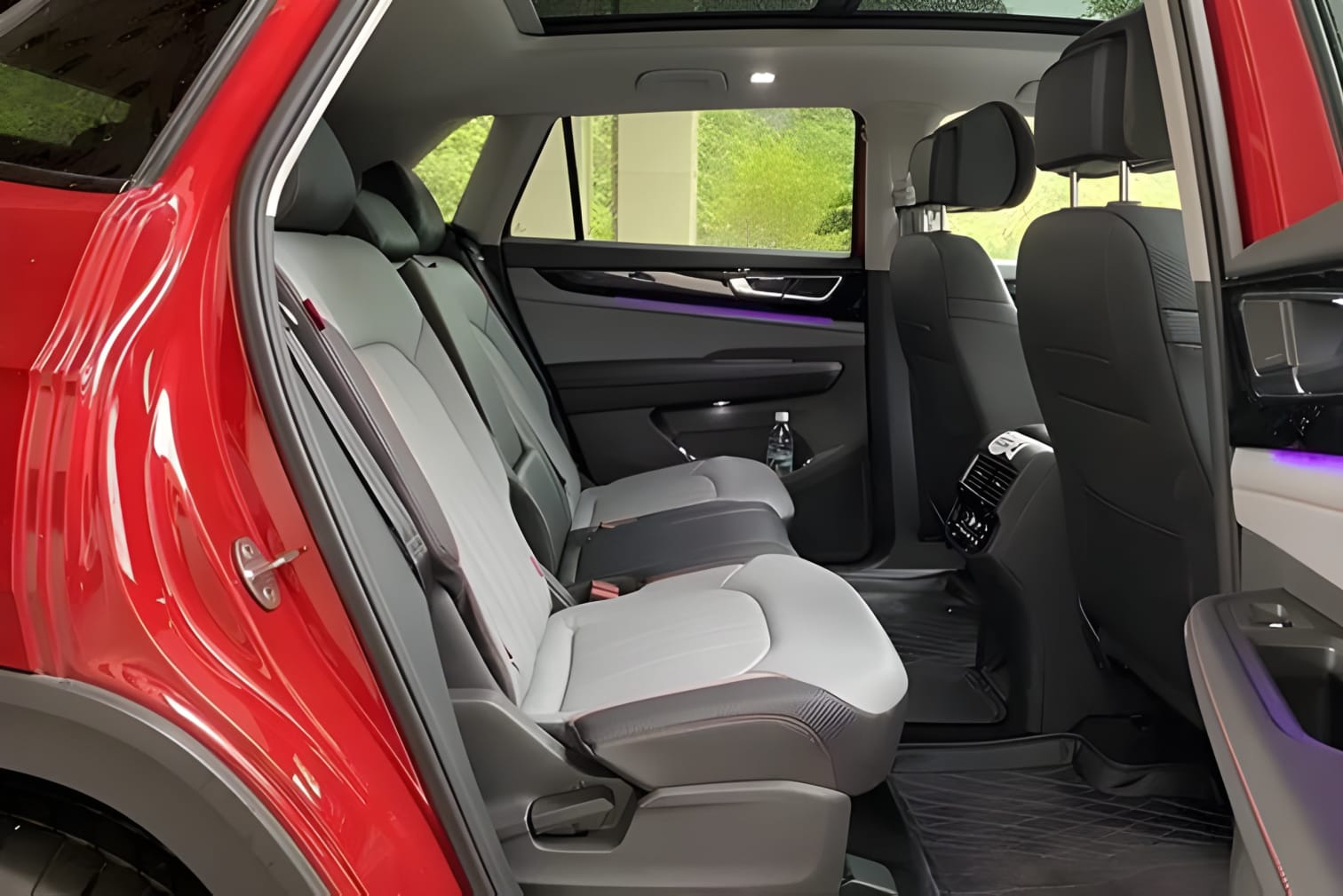Khoang hành khách Volkswagen Teramont X 2025