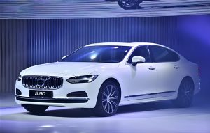 Ngoại thất xe sedan hạng sang Volvo S90 toàn cảnh