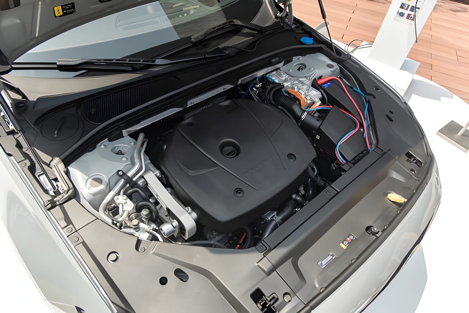 Động cơ hybrid Volvo S90 Recharge plug-in